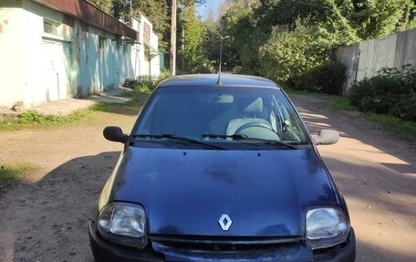 Renault Clio III, 2001 год, 125 000 рублей, 1 фотография