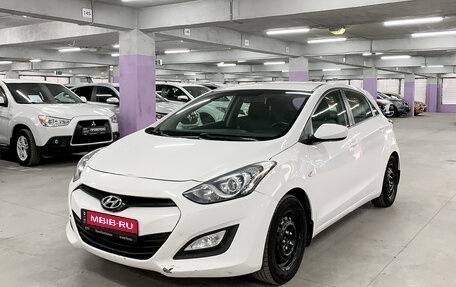 Hyundai i30 II рестайлинг, 2013 год, 890 000 рублей, 1 фотография