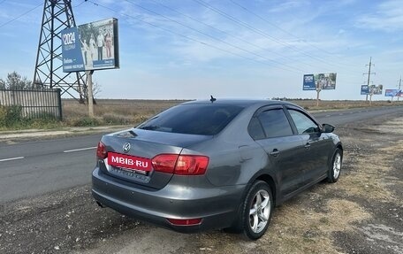 Volkswagen Jetta VI, 2011 год, 850 000 рублей, 5 фотография