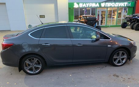 Opel Astra J, 2013 год, 885 000 рублей, 9 фотография