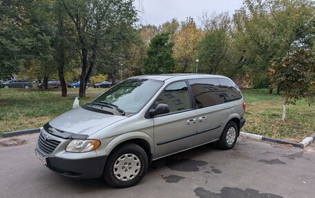 Chrysler Voyager IV, 2002 год, 499 000 рублей, 2 фотография