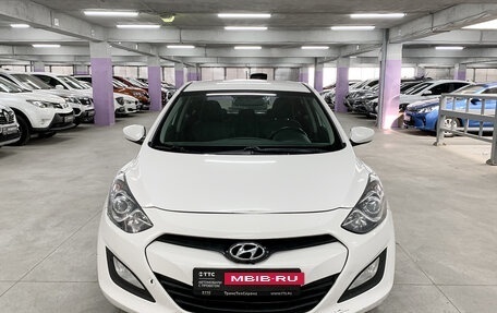 Hyundai i30 II рестайлинг, 2013 год, 890 000 рублей, 2 фотография