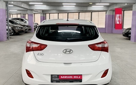 Hyundai i30 II рестайлинг, 2013 год, 890 000 рублей, 6 фотография