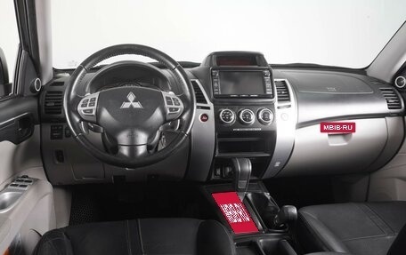 Mitsubishi Pajero Sport II рестайлинг, 2014 год, 2 199 000 рублей, 6 фотография