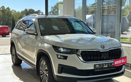 Skoda Kodiaq I, 2021 год, 4 490 000 рублей, 3 фотография