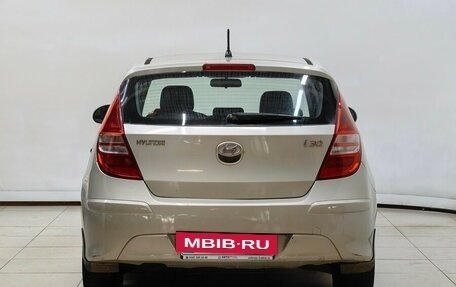 Hyundai i30 I, 2010 год, 725 000 рублей, 4 фотография