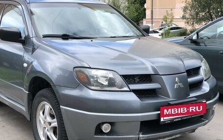 Mitsubishi Outlander III рестайлинг 3, 2003 год, 420 000 рублей, 8 фотография