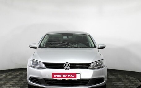 Volkswagen Jetta VI, 2013 год, 1 250 000 рублей, 2 фотография