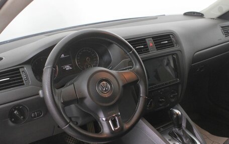 Volkswagen Jetta VI, 2013 год, 1 250 000 рублей, 13 фотография