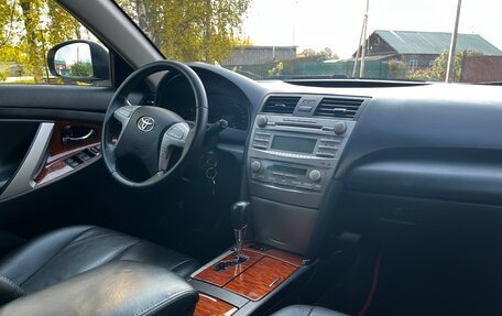 Toyota Camry, 2010 год, 1 350 000 рублей, 7 фотография