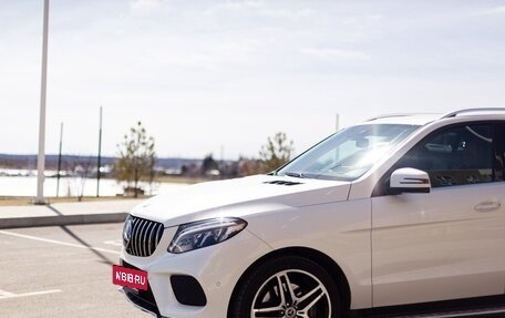 Mercedes-Benz GLE, 2017 год, 4 430 000 рублей, 4 фотография