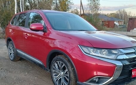 Mitsubishi Outlander III рестайлинг 3, 2017 год, 2 650 000 рублей, 1 фотография