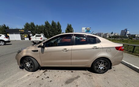 KIA Rio III рестайлинг, 2014 год, 1 000 000 рублей, 3 фотография