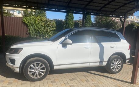 Volkswagen Touareg III, 2015 год, 3 100 000 рублей, 4 фотография