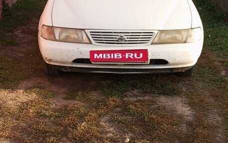 Nissan Sunny, 1992 год, 140 000 рублей, 4 фотография