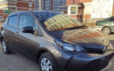 Toyota Vitz, 2016 год, 850 000 рублей, 2 фотография