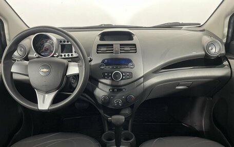 Chevrolet Spark III, 2011 год, 645 000 рублей, 7 фотография