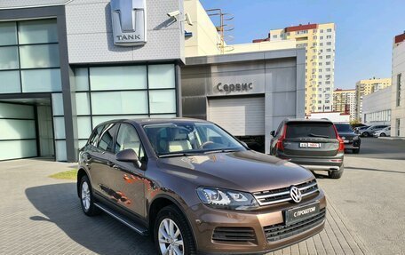 Volkswagen Touareg III, 2012 год, 2 550 000 рублей, 3 фотография