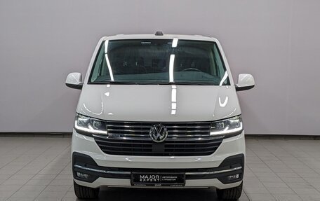 Volkswagen Multivan T6 рестайлинг, 2020 год, 5 890 000 рублей, 2 фотография