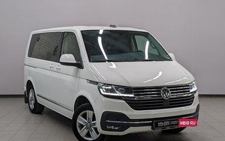 Volkswagen Multivan T6 рестайлинг, 2020 год, 5 890 000 рублей, 3 фотография