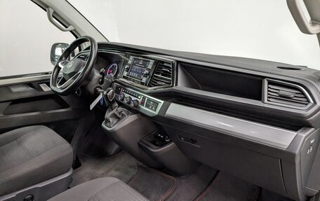 Volkswagen Multivan T6 рестайлинг, 2020 год, 5 890 000 рублей, 11 фотография