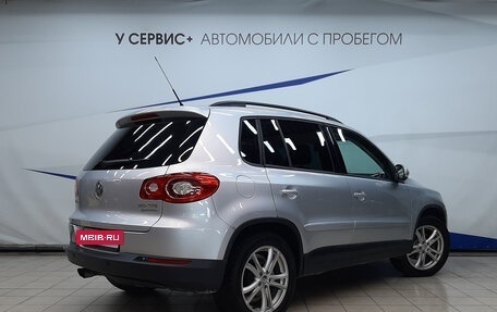 Volkswagen Tiguan I, 2011 год, 930 000 рублей, 3 фотография