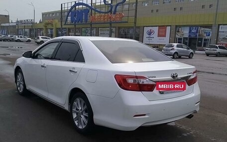 Toyota Camry, 2014 год, 2 350 000 рублей, 3 фотография