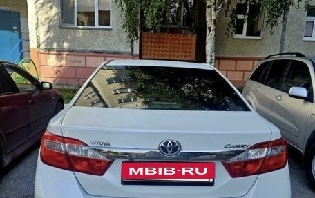 Toyota Camry, 2014 год, 2 350 000 рублей, 11 фотография