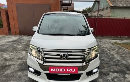 Honda Stepwgn IV, 2013 год, 1 850 000 рублей, 12 фотография