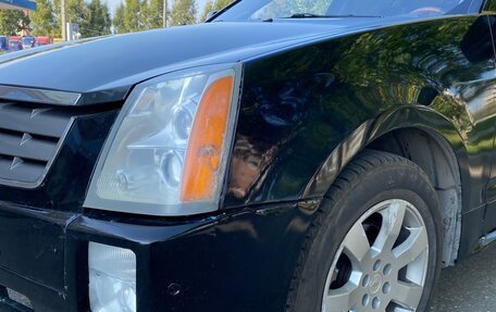 Cadillac SRX II рестайлинг, 2004 год, 570 000 рублей, 3 фотография