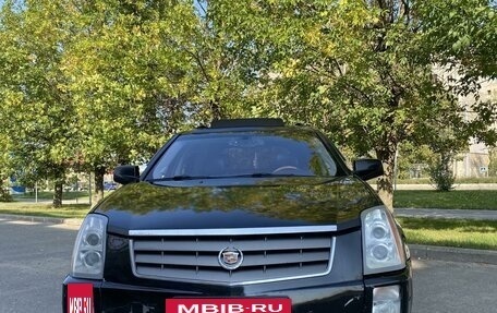 Cadillac SRX II рестайлинг, 2004 год, 570 000 рублей, 2 фотография