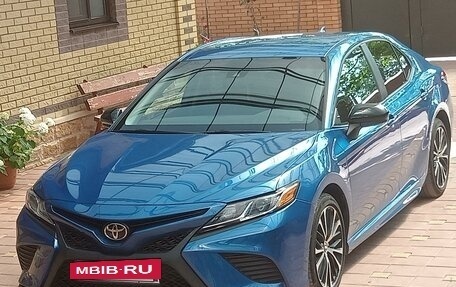 Toyota Camry, 2019 год, 3 000 000 рублей, 5 фотография