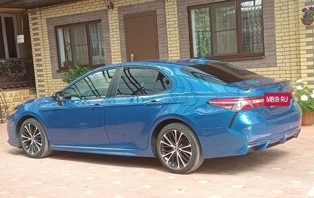 Toyota Camry, 2019 год, 3 000 000 рублей, 7 фотография