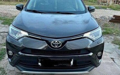 Toyota RAV4, 2015 год, 2 250 000 рублей, 1 фотография