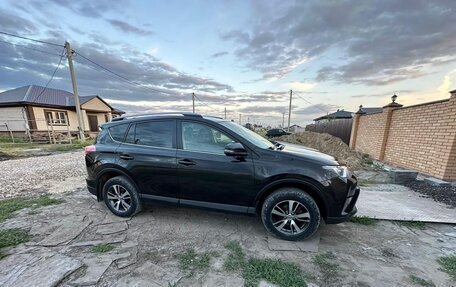 Toyota RAV4, 2015 год, 2 250 000 рублей, 2 фотография