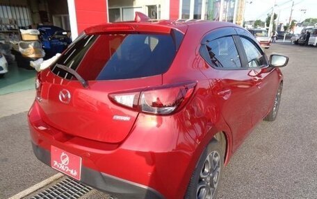 Mazda Demio IV, 2017 год, 860 000 рублей, 2 фотография