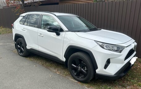 Toyota RAV4, 2021 год, 4 085 000 рублей, 1 фотография