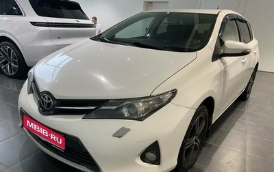 Toyota Auris II, 2013 год, 1 070 000 рублей, 1 фотография