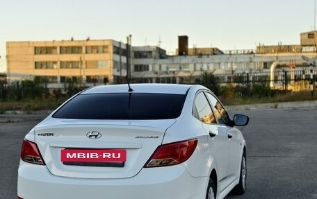 Hyundai Solaris II рестайлинг, 2014 год, 1 000 000 рублей, 13 фотография