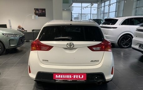 Toyota Auris II, 2013 год, 1 070 000 рублей, 6 фотография