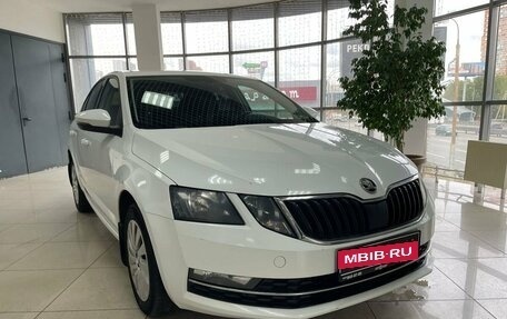 Skoda Octavia, 2017 год, 1 749 000 рублей, 3 фотография