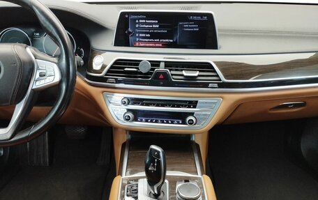 BMW 7 серия, 2016 год, 3 797 000 рублей, 11 фотография