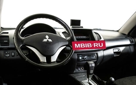 Mitsubishi L200 IV рестайлинг, 2014 год, 1 377 000 рублей, 11 фотография