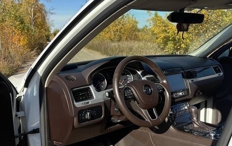 Volkswagen Touareg III, 2016 год, 4 550 000 рублей, 5 фотография