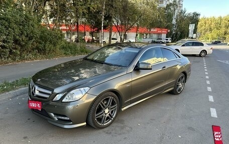 Mercedes-Benz E-Класс, 2012 год, 1 675 000 рублей, 1 фотография