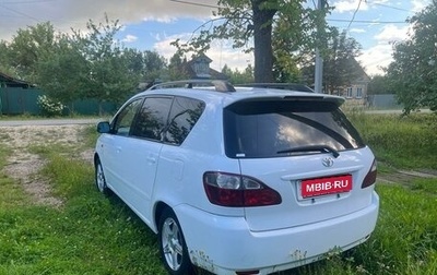 Toyota Ipsum II, 2002 год, 750 000 рублей, 1 фотография