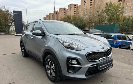 KIA Sportage IV рестайлинг, 2018 год, 2 300 000 рублей, 3 фотография