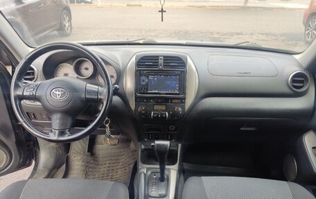 Toyota RAV4, 2005 год, 800 000 рублей, 2 фотография