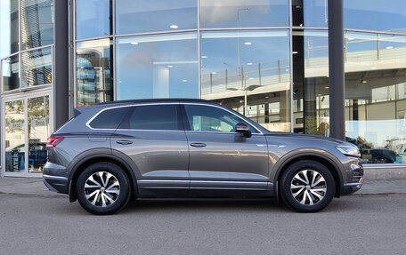 Volkswagen Touareg III, 2019 год, 4 580 000 рублей, 6 фотография