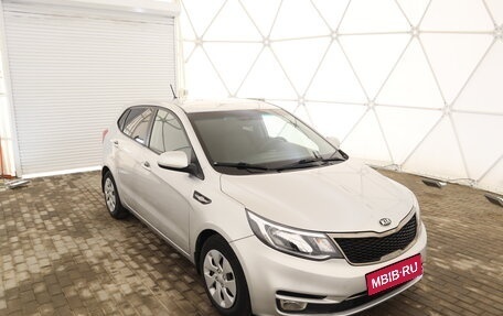 KIA Rio III рестайлинг, 2016 год, 1 075 000 рублей, 1 фотография